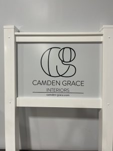 Post sign of Cadmen Grace Interiors designed by Paragon Signs & Graphics